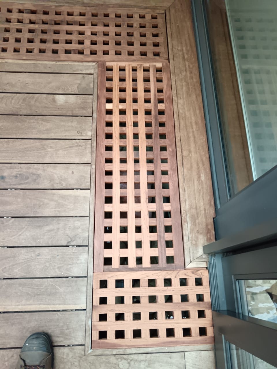 Decks, photo 5 of 6